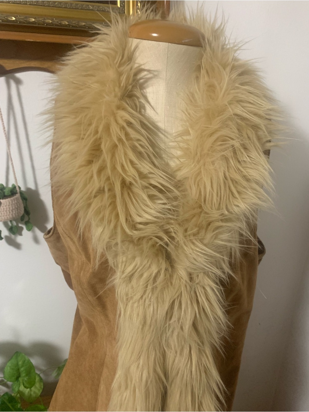 Wilsons Leather Maxima Penny Lane Style Long Suede Leather Fur Trim Vest Size L - Picture 10 of 16
